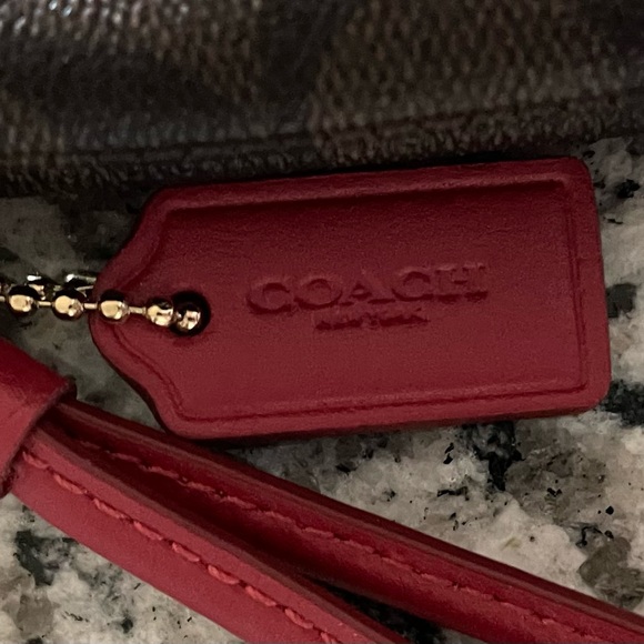 BNWT Coach Signature Double Zip Wristlet - Picture 4 of 5